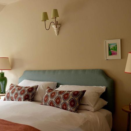 The Queen'S Head Broad Chalke Bagian luar foto