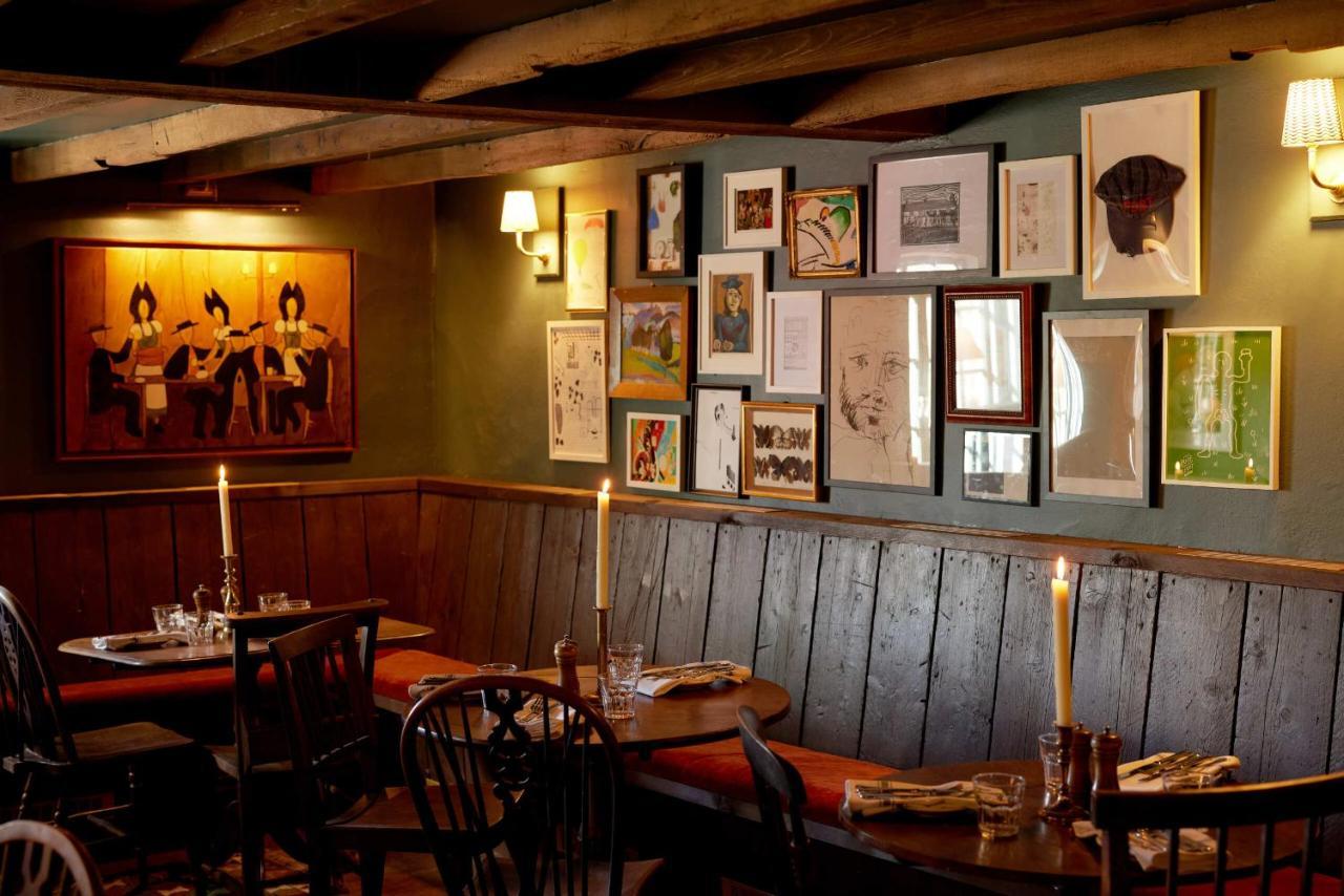 The Queen'S Head Broad Chalke Bagian luar foto