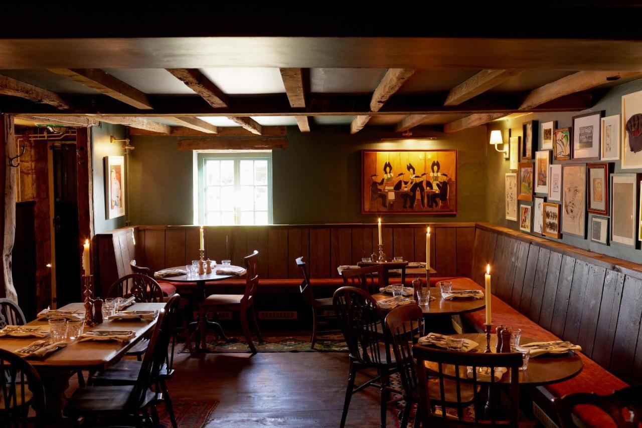 The Queen'S Head Broad Chalke Bagian luar foto
