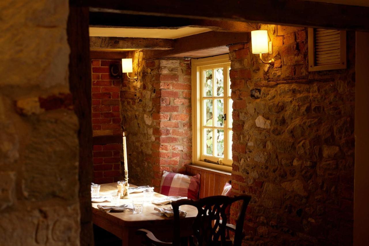 The Queen'S Head Broad Chalke Bagian luar foto